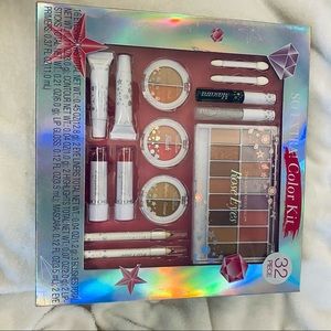 Color kit makeup set
